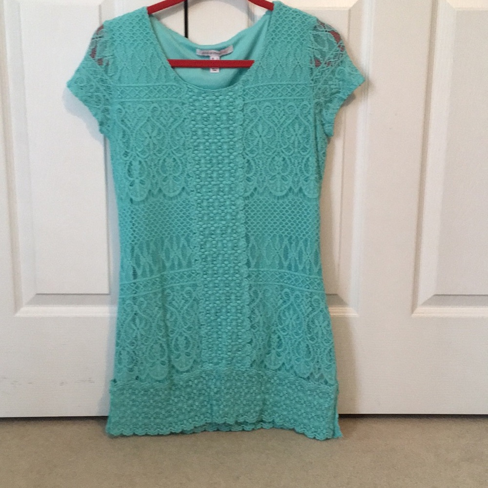 Isaac Mizrahi turquoise lace top size S
